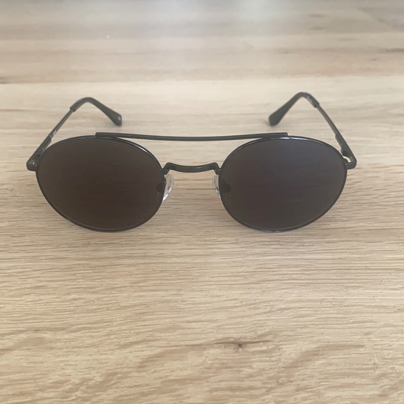 SHEVOKE Damon Jet Black Round Sunglasses - Picture 4 of 12